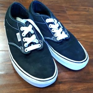 Low top black lace up Vans